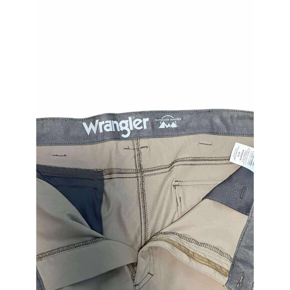 Wrangler Outdoor Series Beige Men’s Size 40x30 Nylon Tech Terrain Stretch Pants - Picture 3 of 9